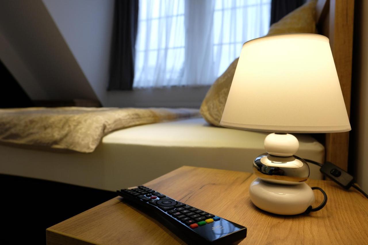Schlafstuebchen Hotell Leer Eksteriør bilde